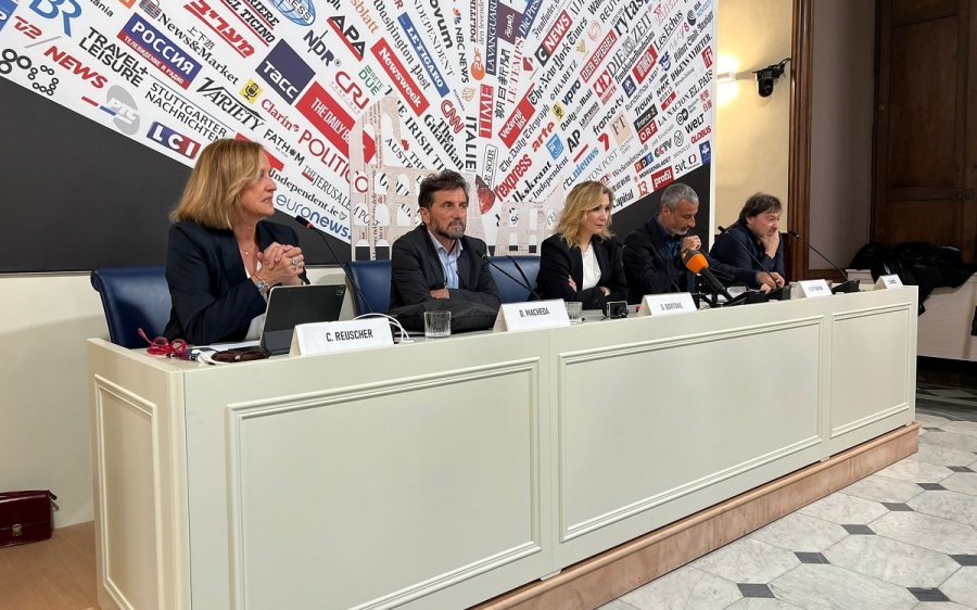 Un momento dell'incontro alla Stampa estera (Foto: Usigrai via Facebook)
