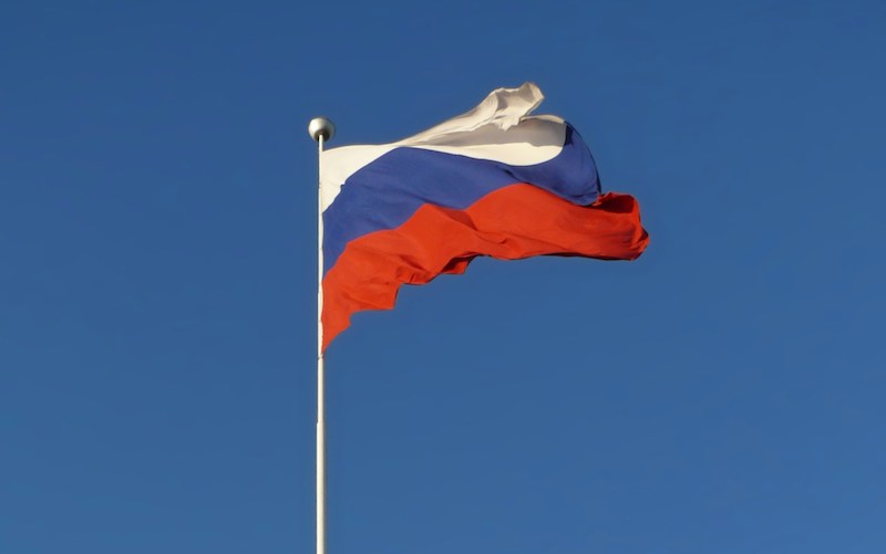 dimmis-vart-unsplash-russia-flag
