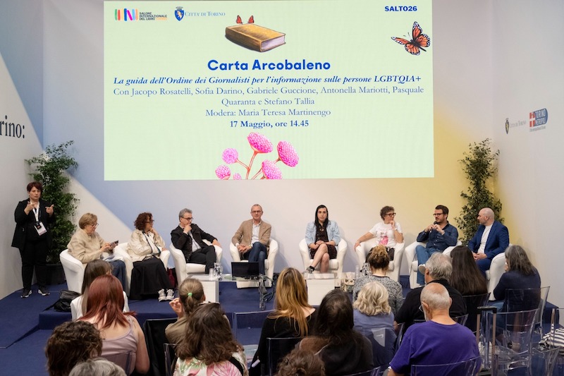carta arcobaleno presentazione salone libro