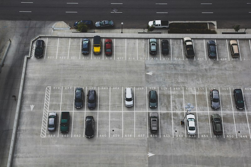 john-matychuk-unsplash-parcheggi